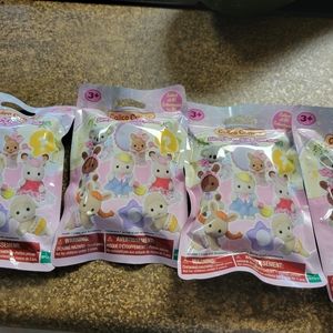 4 blind bags of calico critters